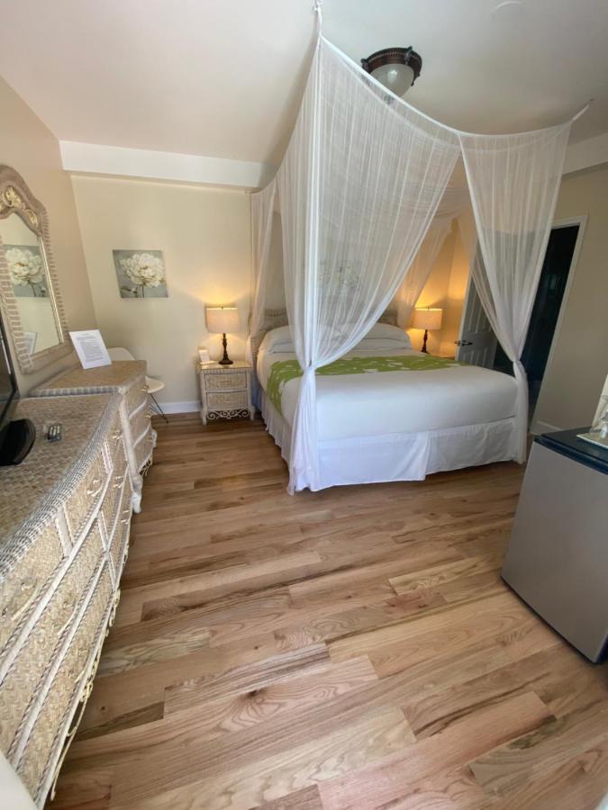 Duval Gardens Bed and Breakfast Key West Buitenkant foto